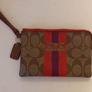 COACH WRISTLET WALLET